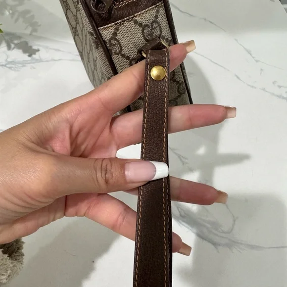SOLD-Authentic Vintage Gucci Brown Monogram Wristlet Bag - Picture 11 of 16